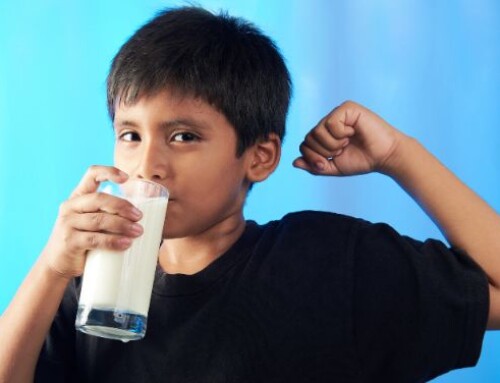 Bere latte aiuta a prevenire problemi di crescita nei bambini dei paesi a basso reddito